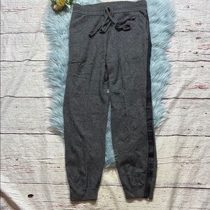 Blue & Cream Grey Cashmere Sheepskin Trim Jogger Sweatpants sz M